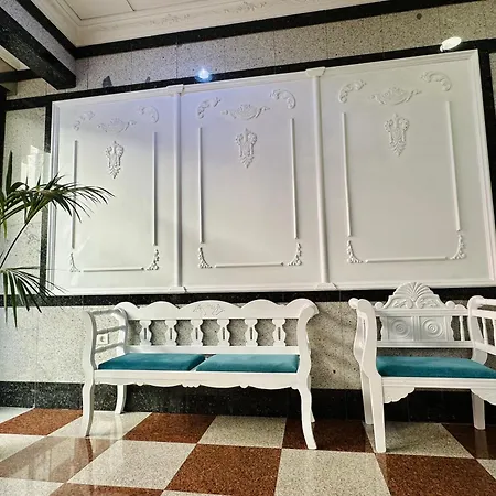 Hotel Reyesol 2*