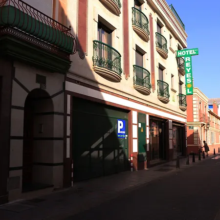 Reyesol ホテル