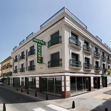 Reyesol Hotell 2*