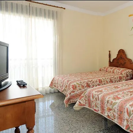 Hotell Reyesol 2*