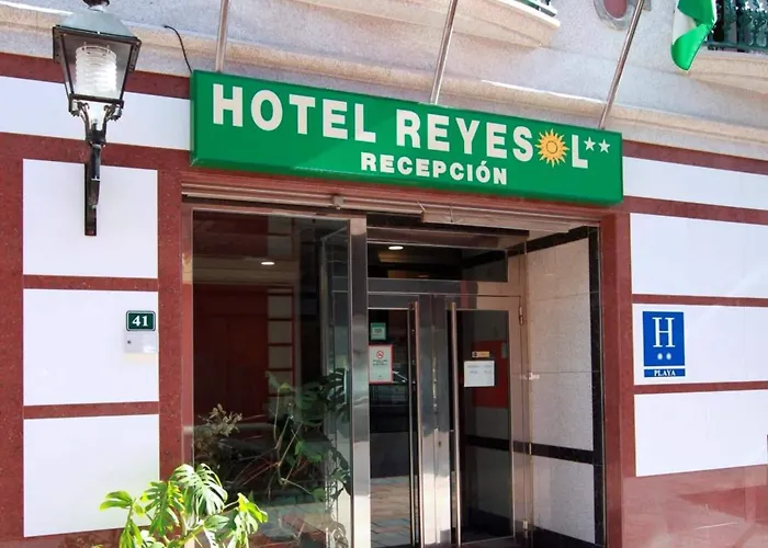 Reyesol Hotell